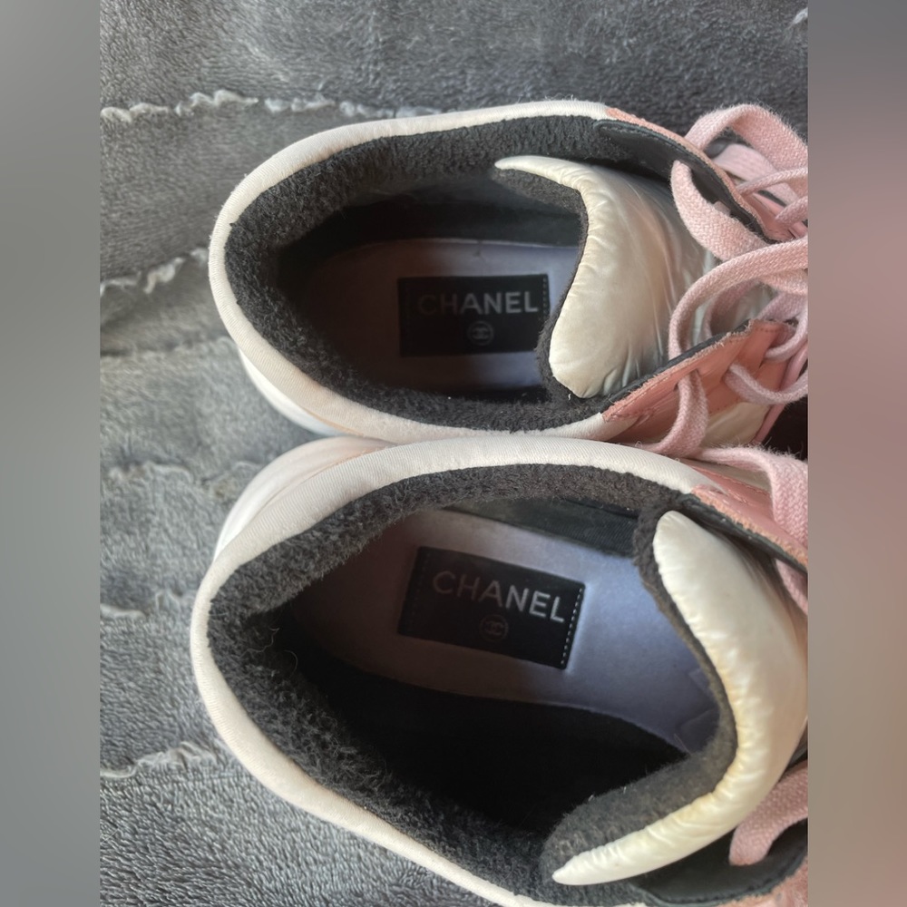 Women’s Chanel CC Logo Pink Sneakers sz 40 or US size 9.5 - Picture 8 of 13